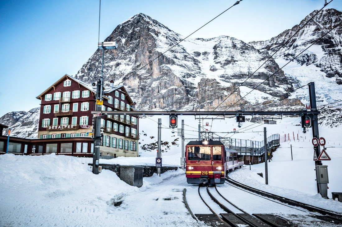 Wahana Kereta Pemandangan Yang Ada Di Swiss