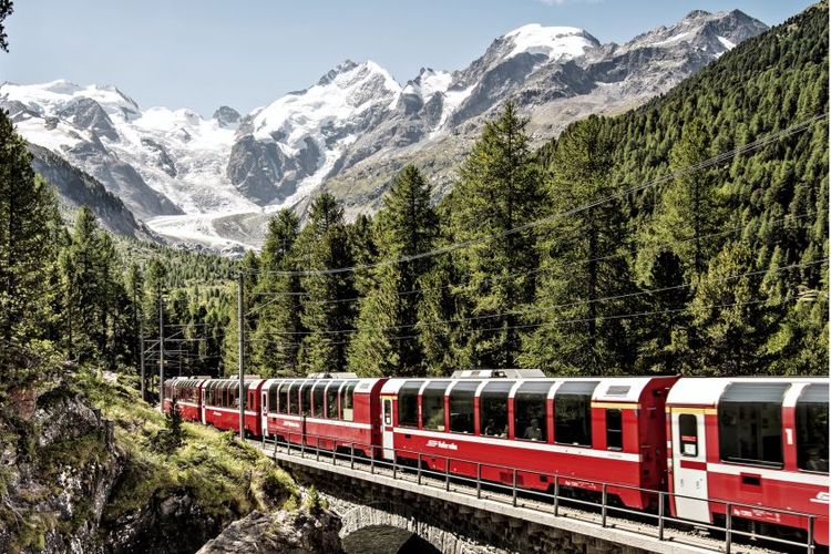 Bernina Express Swiss: Berekreasi dengan Kereta Paling Megah